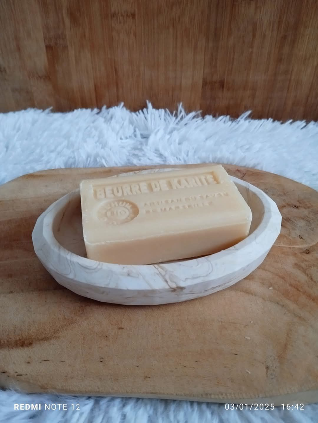 Porte-savon ovale en Jesmonite 