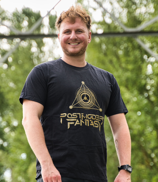 T-Shirt - „Postmodern Fantasy“ - Black Gold (Siebdruck) 