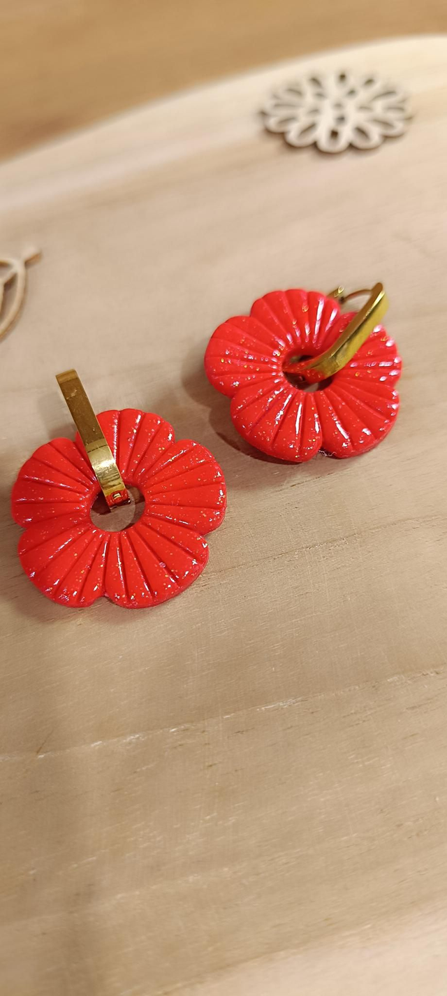 Aria - rouge paillettes