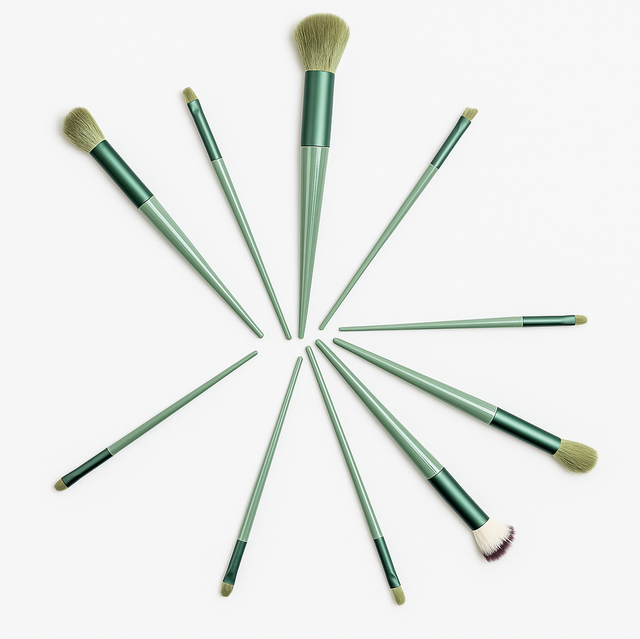 YOUNESCOSMETICS EXPERT BRUSH-FACE MAKE-UP SET