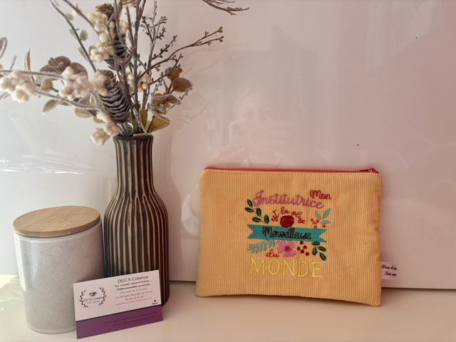 Pochettes brodées modèle moyen 