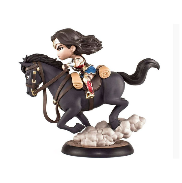 WONDER WOMAN Q-FIG MAX
