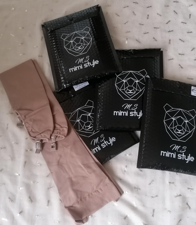 1 paire de collant couvre patin à clips 