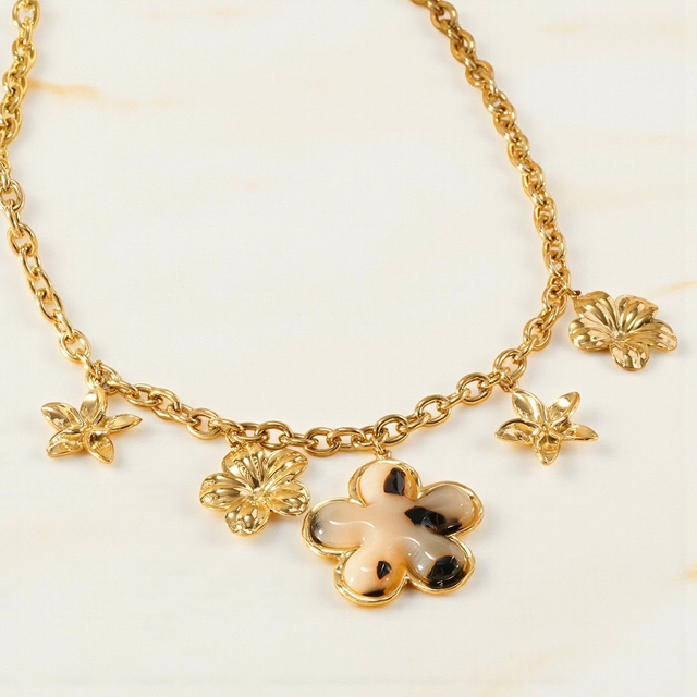 Collier Feloria