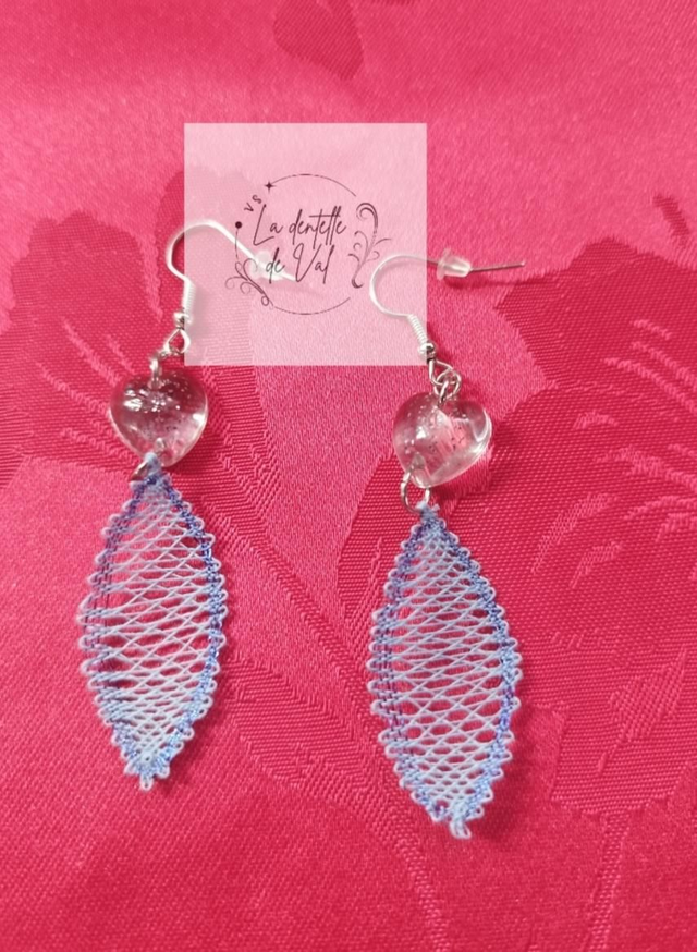 Boucles d'oreilles Bleu code 4