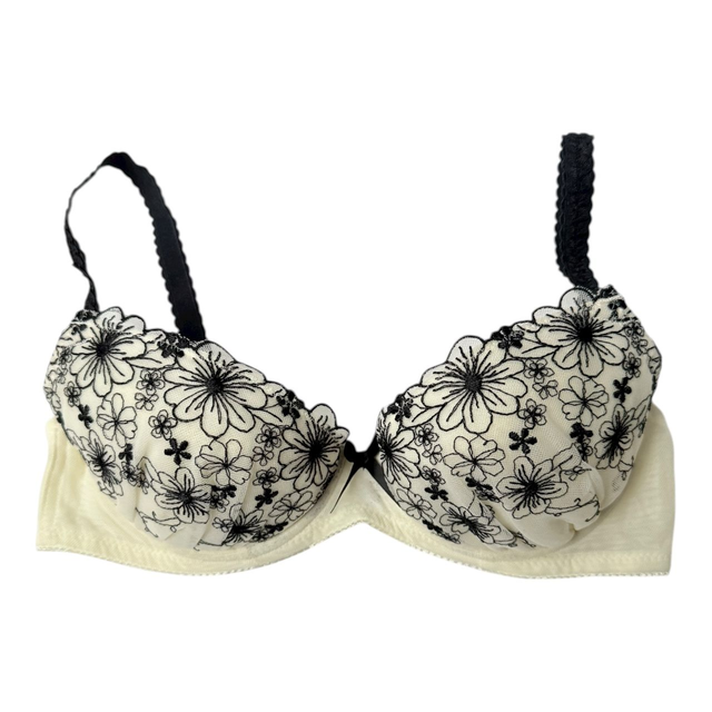 Cream + black floral embroidered lace Japanese Bra UK 32C  