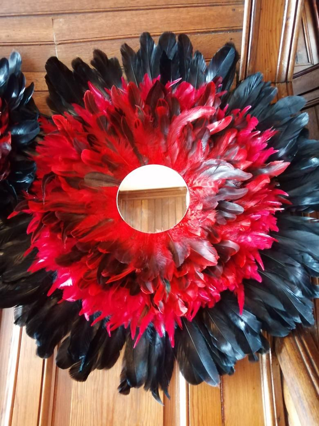 Jujuhat rouge et noir miroir central 