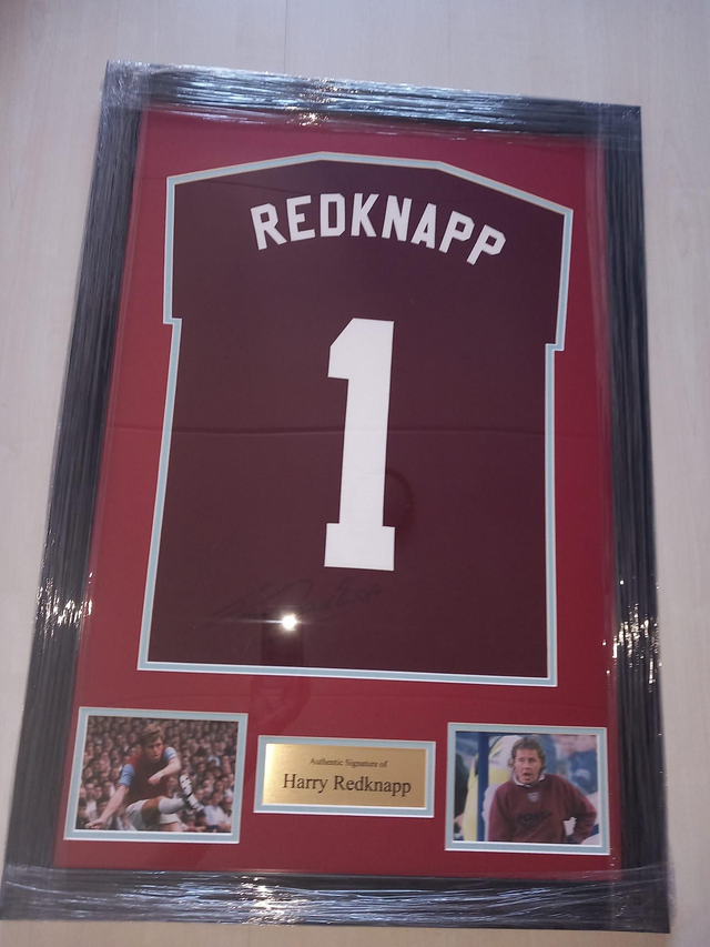 Gesigneerd shirt Harry Redknapp (rood)