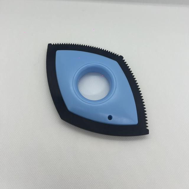 RACLETTE POILS ANIMAUX 