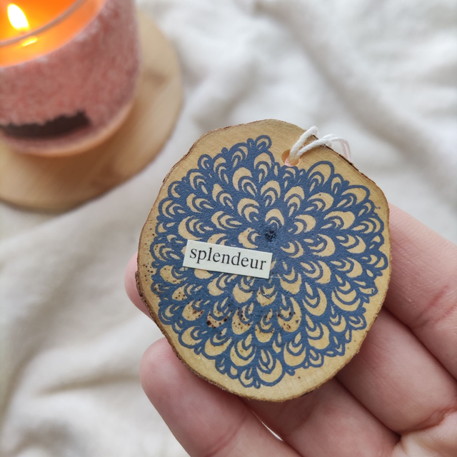 Splendeur - Mini rondin de bois à suspendre