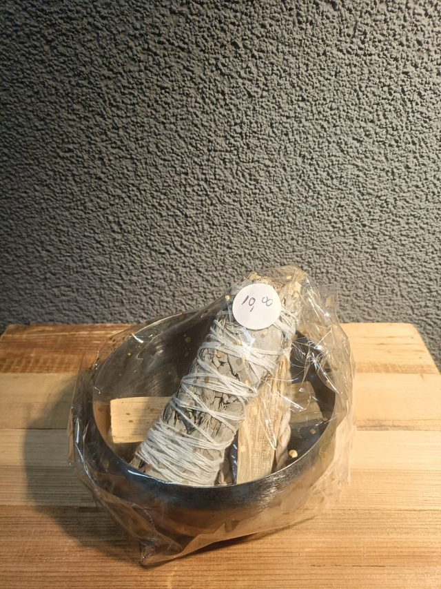 Schaaltje met smudge en Palo Santo hout