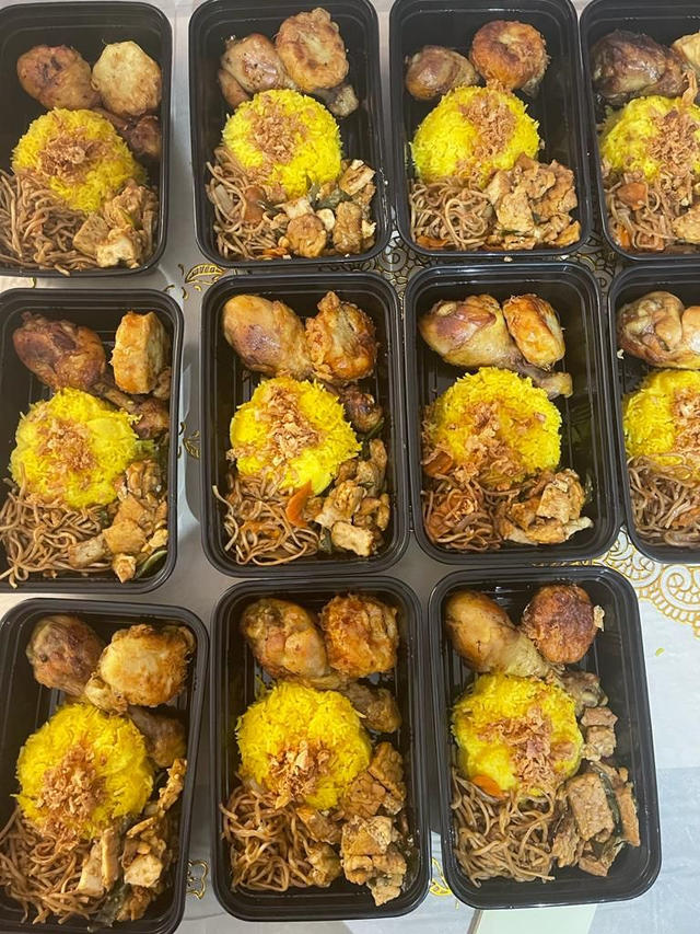 Nasi Kuning Jogja set