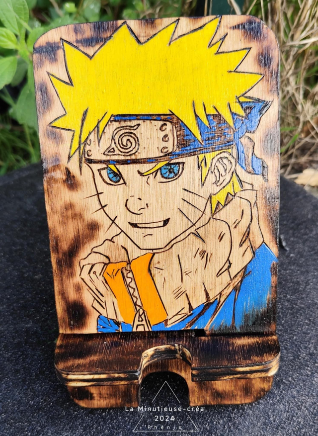 SUPPORT DE CHARGE TELEPHONE NARUTO