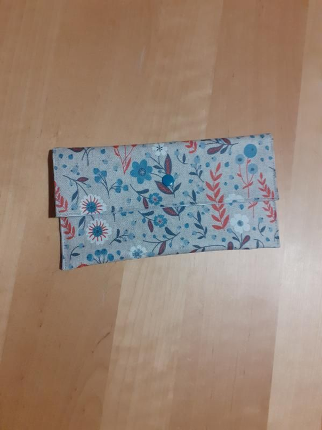 Pochette à masques en toile enduite 1