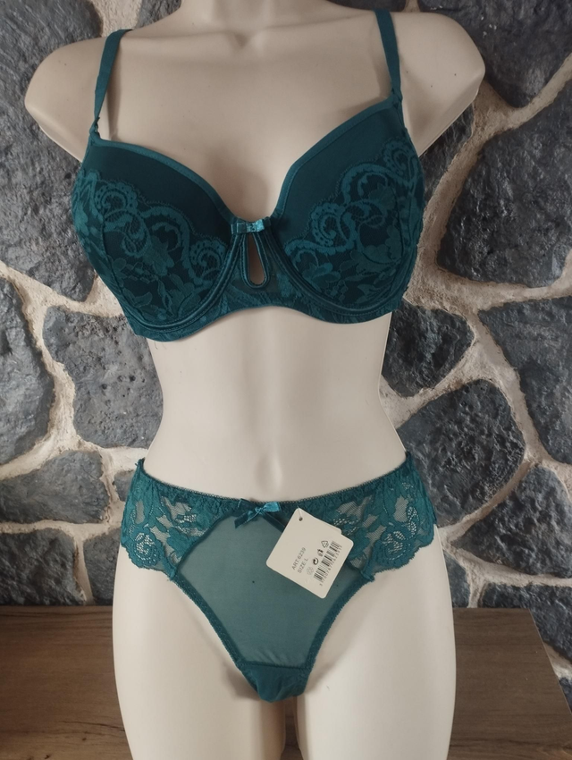 Ensemble bonnet C vert avec léger rembourrage et armatures