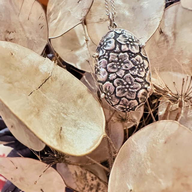 Noodle &amp; Meow - Framed Hellebore 