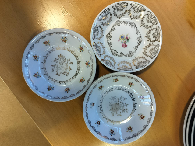 Arabian pienet lautaset 4kpl #018