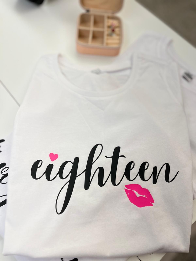 T-shirt "eighteen"