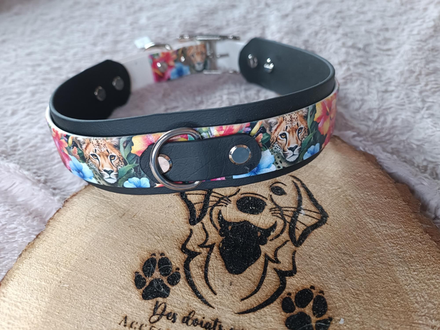 Biothane UV léopard et fleurs 49/57 cm