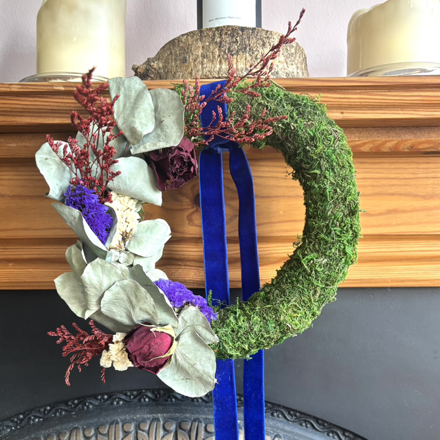 Rose and purple statice style moss wreath 