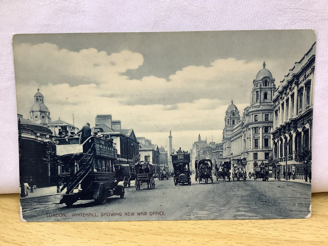London Whitehall, Showing New War Office. Vintage Hartmann Postcard. Our Ref A163 £2.25
