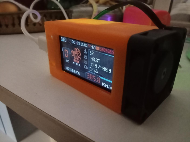 NerdMiner V2 – vuokraus