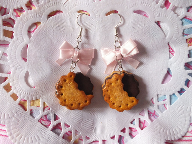 Boucles d'oreilles sablés croqués