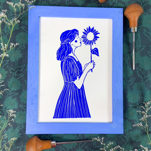 La fille au tournesol soleil