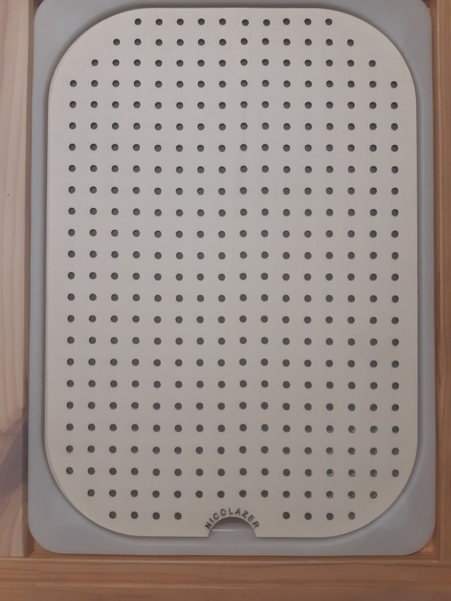 Insert sensoriel bois compatible trofast "planche à trous"