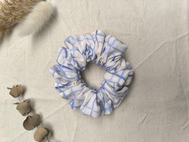 Chouchou upcyclé carreaux bleus