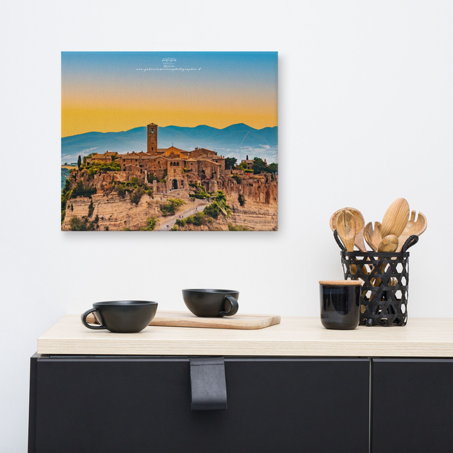  Canvas sunset Civita Di Bagnoreggio, Italy 02 
