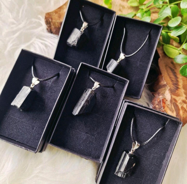 Raw black tourmaline pendant in box