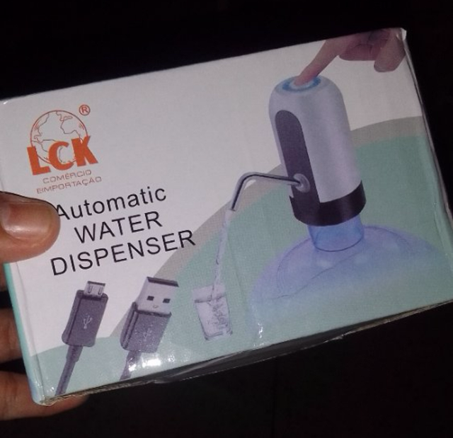 Bomba Elétrica Para Galão Universal Com Carregamento USB Garrafão