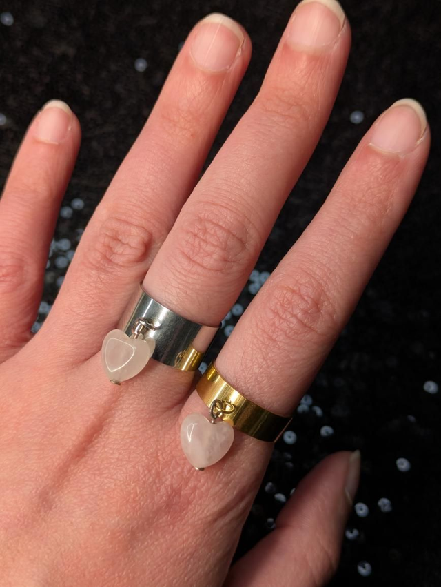 Bague quartz rose breloque cœur 