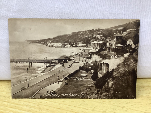 Ventnor from East, Isle of Wight, Posted 1925 F. Frith &amp; Co. Ltd Postcard. Our Ref No. R805 £2.50