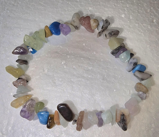 Elbaite Tourmaline Chip Gemstone Bracelet 