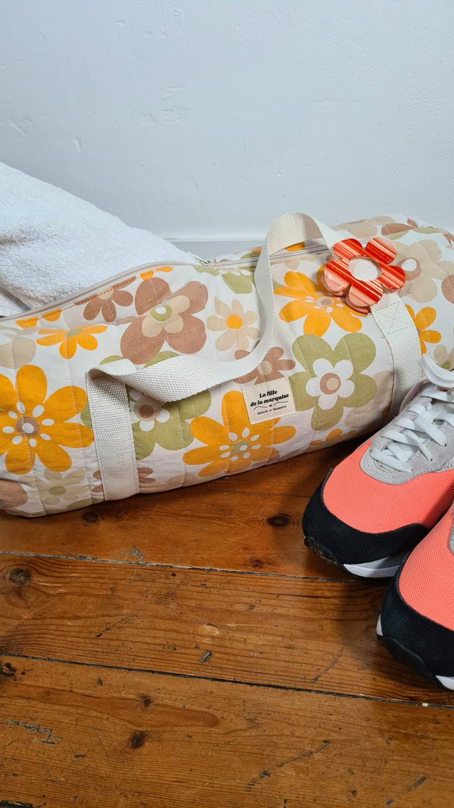 Sac polochon en tissus upcyclés