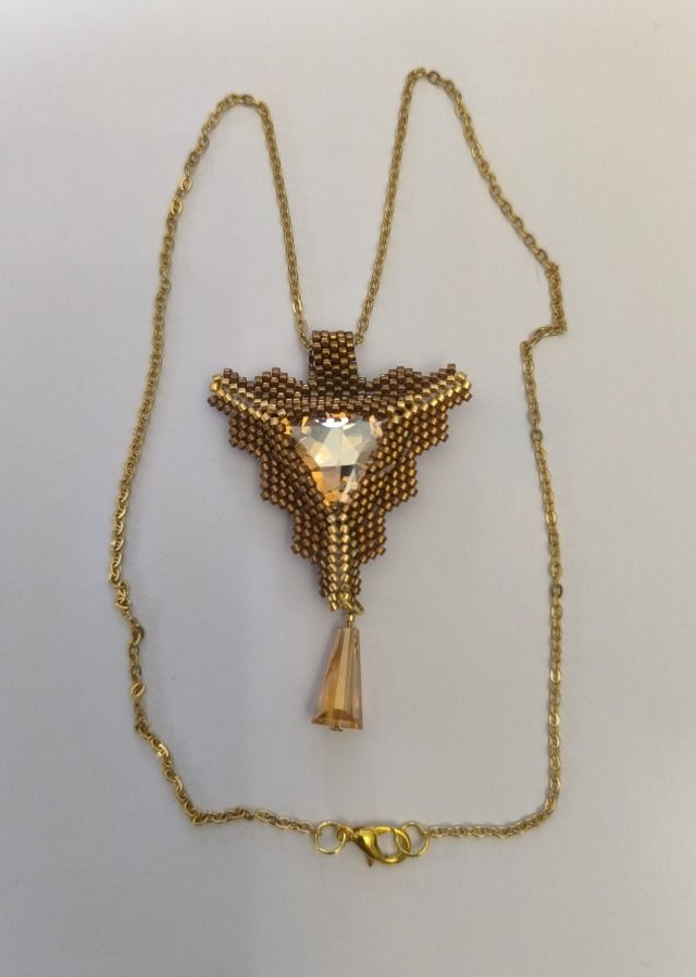 COLLIER PENDENTIF TRIANGLE