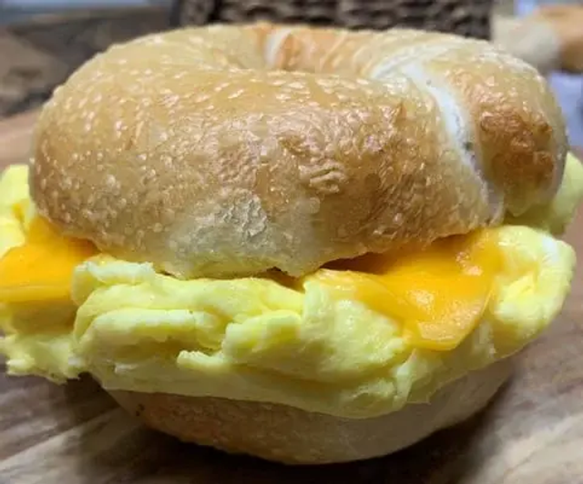 Veggie Breakfast Bagel