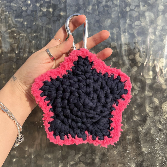 Navy and Neon Pink T-shirt Star Carabiner
