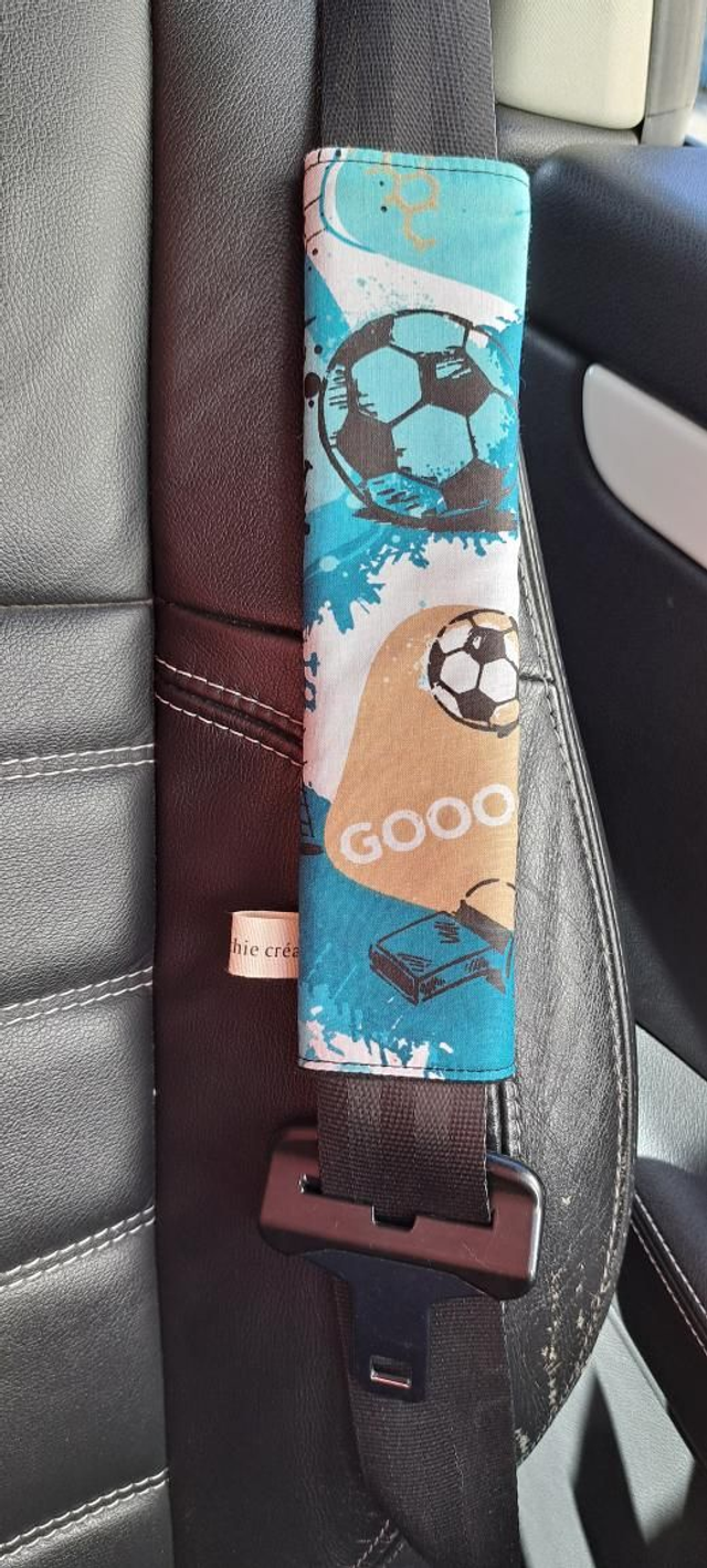 Protège ceinture sécurité foot