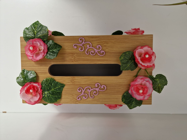 Boite A Mouchoirs En Bois Danseuses Fleurs Roses Perles