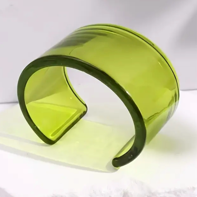 Green transparent cuff