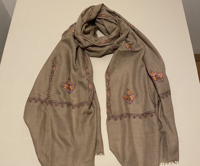 Handbestickter Schal aus 100% Kaschmir UNIKAT!  