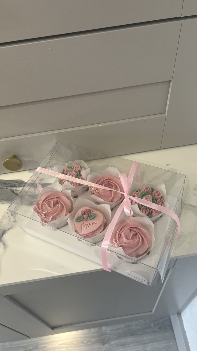 Mother's Day: 6 Cupcakes