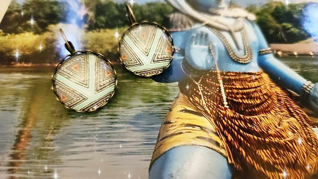 Boucles d&#039;oreilles dormeuses cabochon 