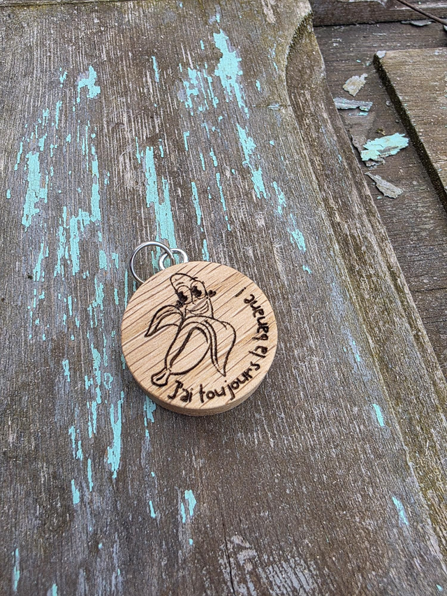Pendentif J'ai toujours la banane