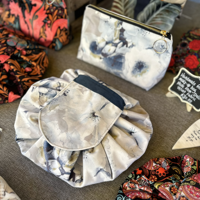 Handmade “Blue dreams” folding make up bag
