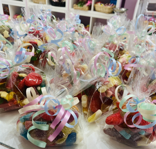 Party favours pastel ribbon 