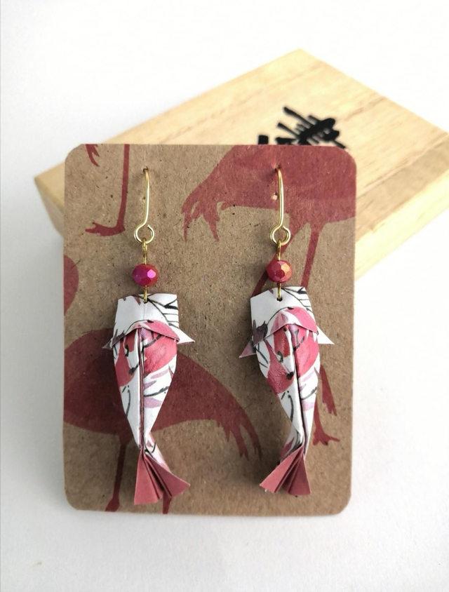 Kawaii Kois mit rosé Bambus Muster und Perle